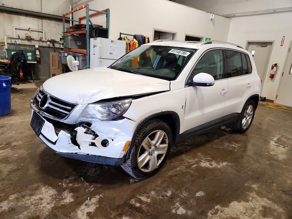 2011 Volkswagen Tiguan მანქანა იყიდება აუქციონზე, vin: WVGBV7AX8BW502197, აუქციონის ნომერი: 65146786