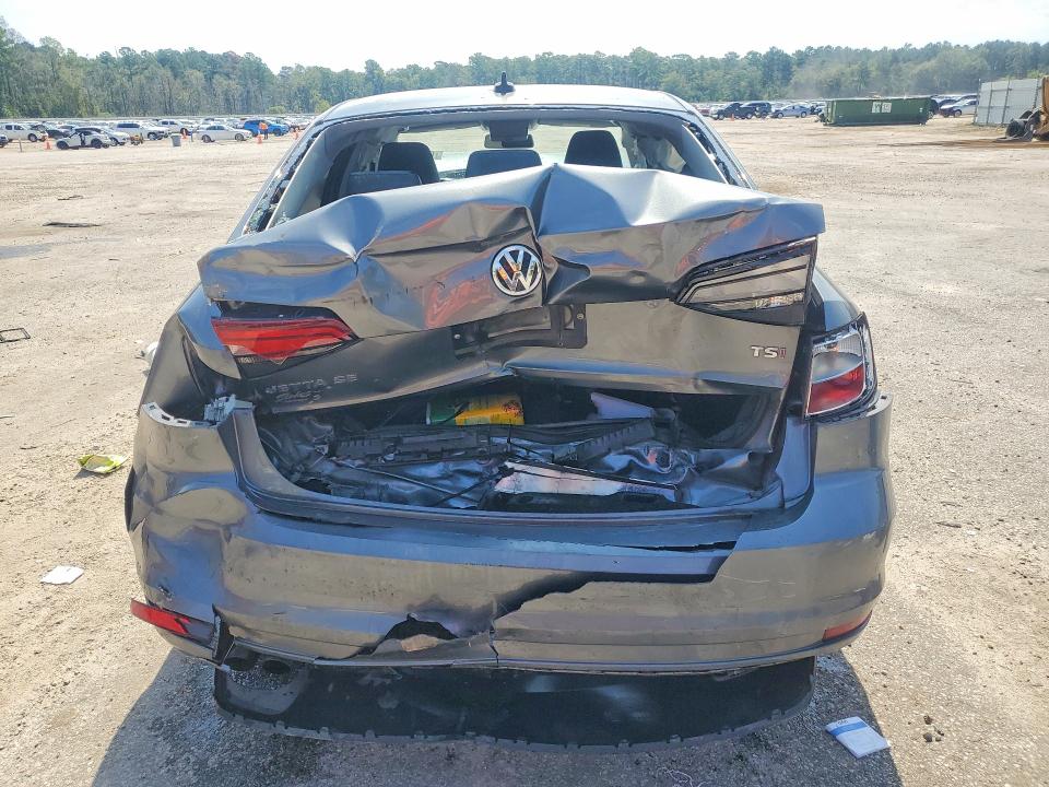 65105906 :رقم المزاد ، 3VWDB7AJ9HM322007 vin ، 2017 Volkswagen Jetta مزاد بيع