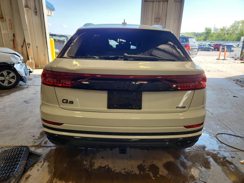 67081996 :رقم المزاد ، WA1EVBF16ND026454 vin ، 2022 Audi Q8 مزاد بيع