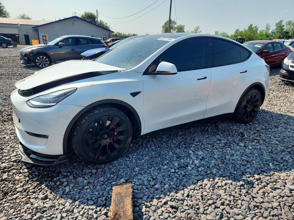 2023 Tesla Model Y მანქანა იყიდება აუქციონზე, vin: 7SAYGDEEXPA028300, აუქციონის ნომერი: 63917766