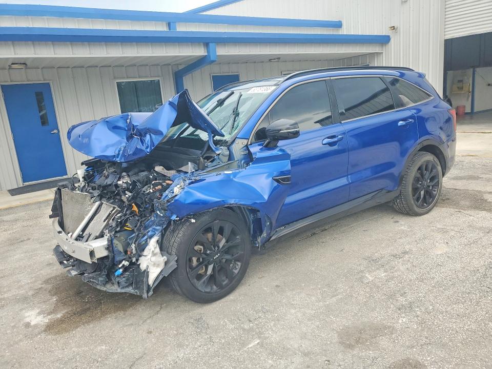 63781366 :رقم المزاد ، 5XYRK4LF4NG125688 vin ، 2022 Kia Sorento مزاد بيع