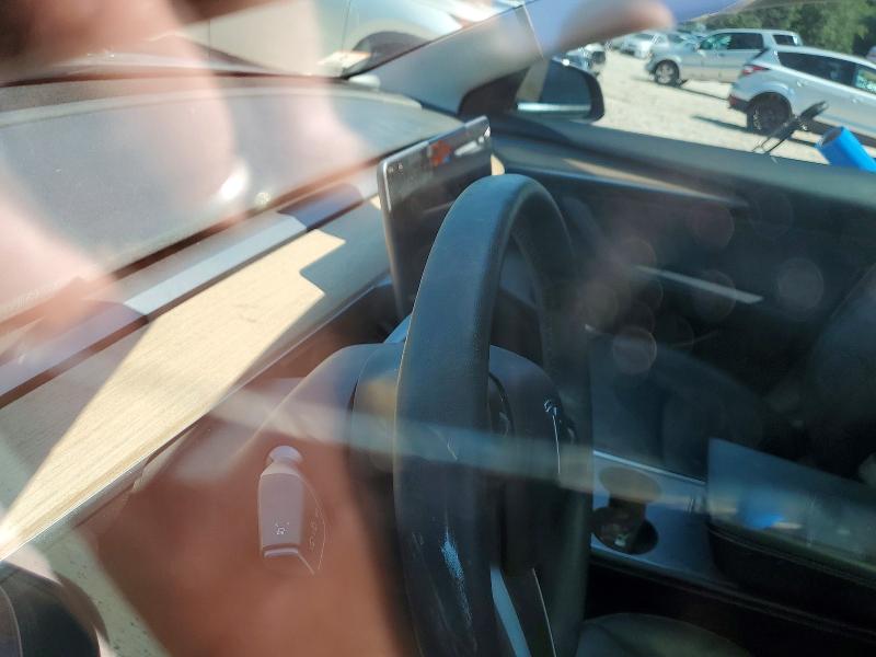 64442096 :رقم المزاد ، 5YJ3E1EA9MF083022 vin ، 2021 Tesla Model 3 مزاد بيع