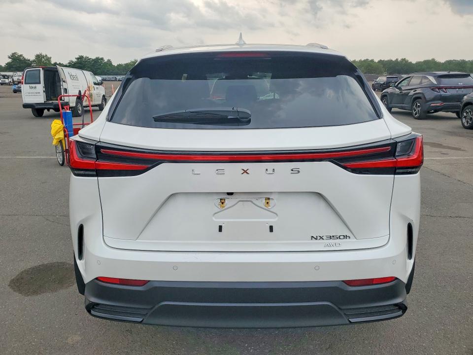 Продаж на аукціоні авто 2024 Lexus Nx 350h, vin: JTJGKCEZ6R2036002, номер лоту: 64343736