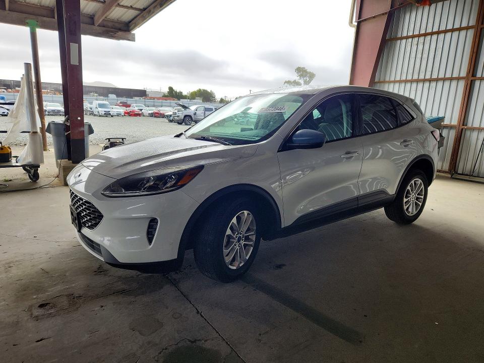 Продажа на аукционе авто 2022 Ford Escape, vin: 1FMCU0BZ6NUA12310, номер лота: 64573946