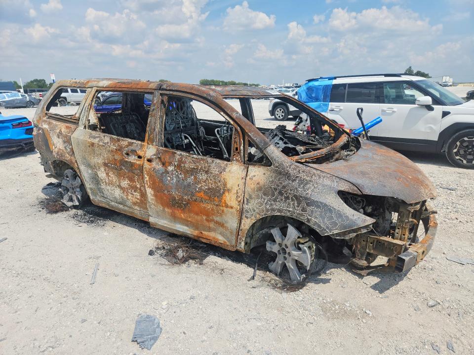 Aukcja sprzedaży 2018 Toyota Sienna, vin: 5TDXZ3DC7JS952132, numer aukcji: 66036676