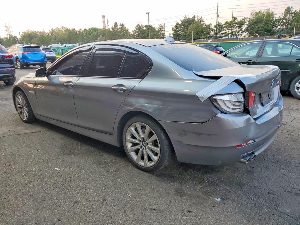 63493806 :رقم المزاد ، WBAFR1C58BDS36398 vin ، 2011 Bmw 528 مزاد بيع