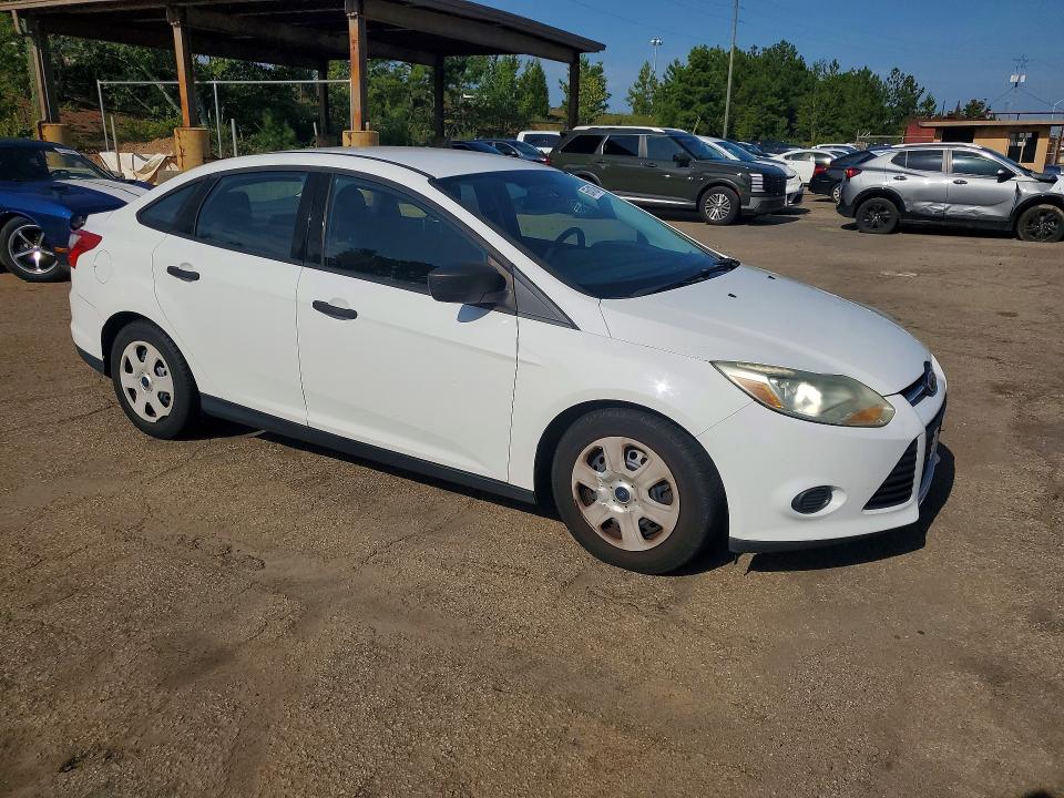 65541026 :رقم المزاد ، 1FADP3E26EL272329 vin ، 2014 Ford Focus مزاد بيع