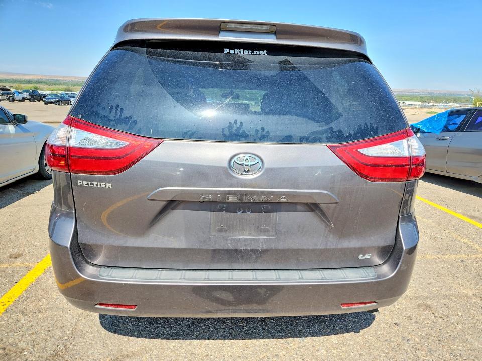 62999466 :رقم المزاد ، 5TDKK3DC6GS727806 vin ، 2016 Toyota Sienna مزاد بيع