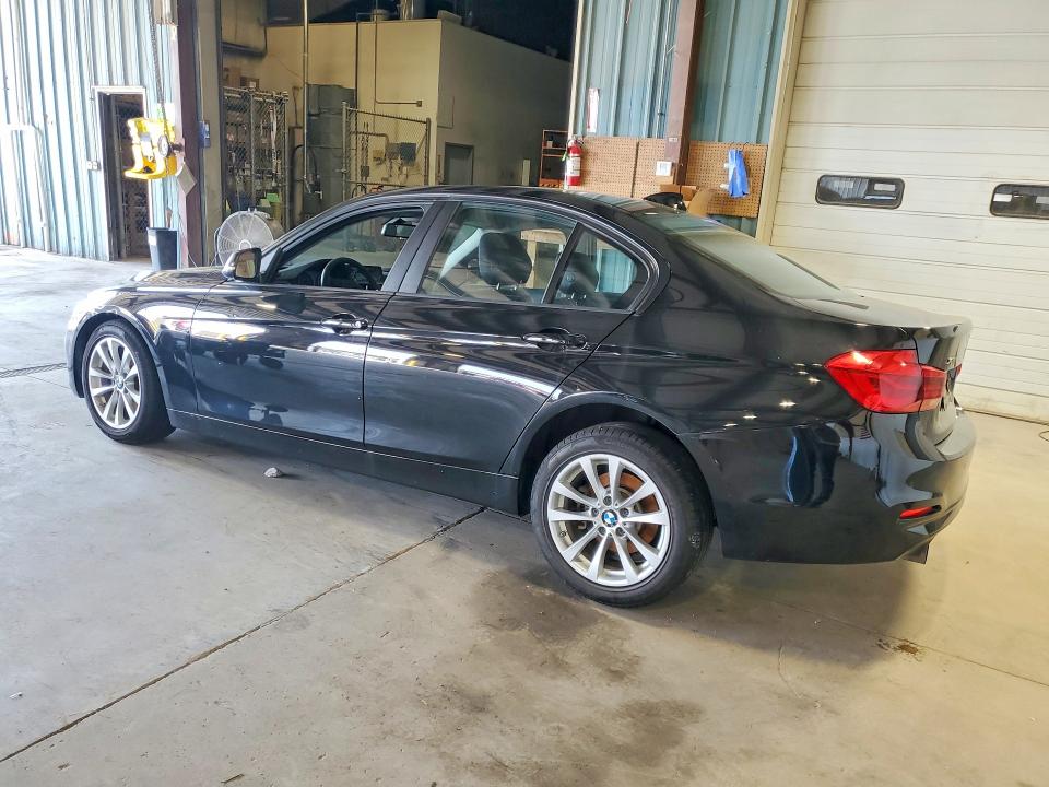 65903396 :رقم المزاد ، WBA8A3C57GK690379 vin ، 2016 Bmw 320 مزاد بيع