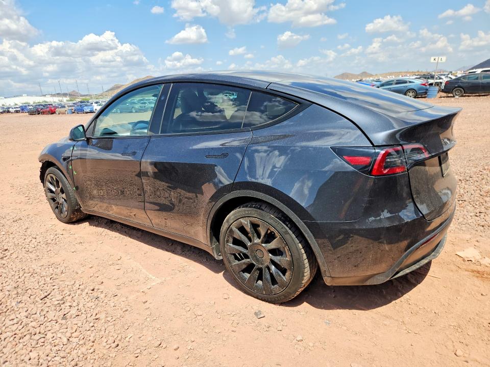 Продаж на аукціоні авто 2024 Tesla Model Y, vin: 7SAYGAEEXRF021318, номер лоту: 64931326