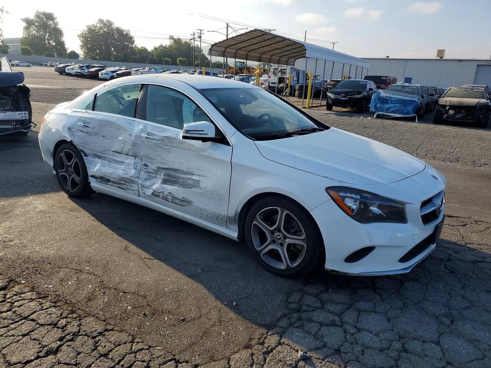 65029996 :رقم المزاد ، WDDSJ4EB6JN683338 vin ، 2018 Mercedes-benz Cla مزاد بيع