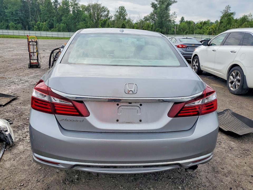 Auction sale of the 2017 Honda Accord, vin: 1HGCR2F86HA231293, lot number: 64245436