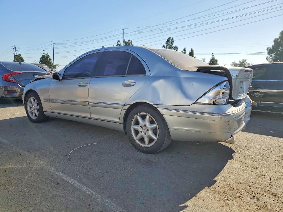 2004 Mercedes-benz C მანქანა იყიდება აუქციონზე, vin: WDBRF61J04A622838, აუქციონის ნომერი: 62396886
