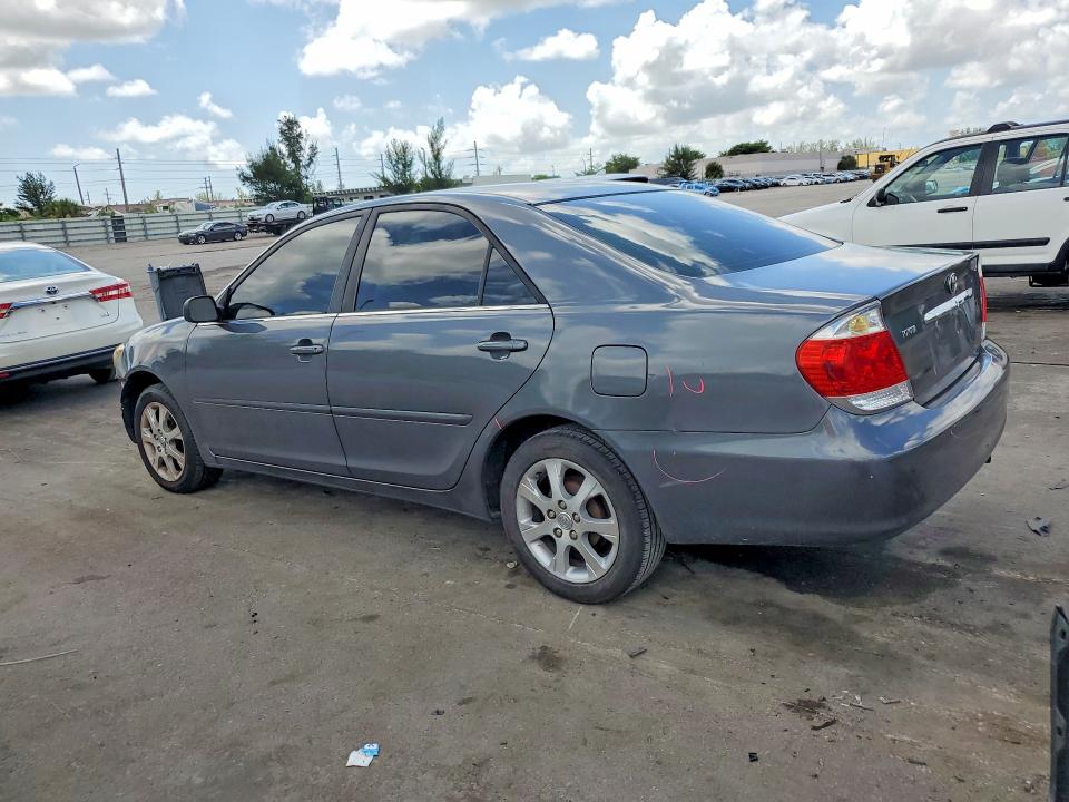 2005 Toyota Camry მანქანა იყიდება აუქციონზე, vin: 4T1BE32K05U503288, აუქციონის ნომერი: 64606766