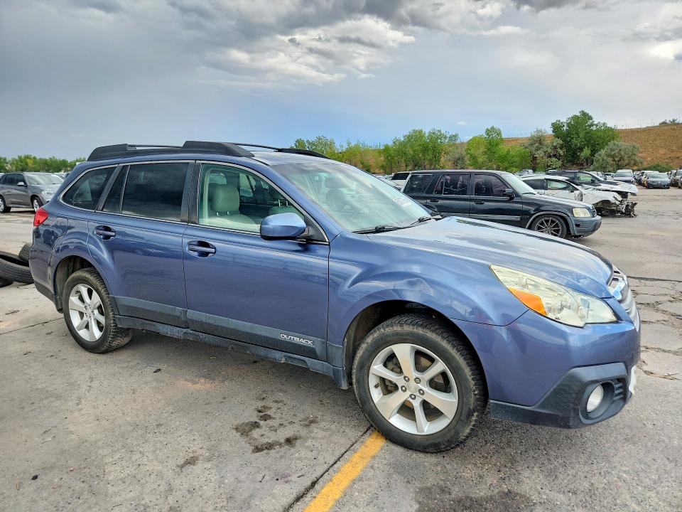 65177736 :رقم المزاد ، 4S4BRCLC0E3322354 vin ، 2014 Subaru Outback مزاد بيع