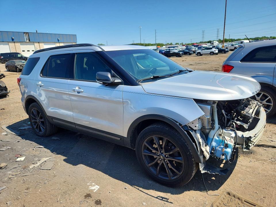 63860096 :رقم المزاد ، 1FM5K8D80JGA78894 vin ، 2018 Ford Explorer مزاد بيع