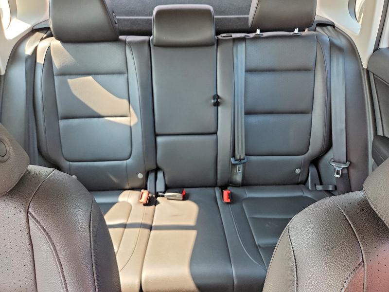 64783026 :رقم المزاد ، WVGBV7AX0HW510741 vin ، 2017 Volkswagen Tiguan مزاد بيع