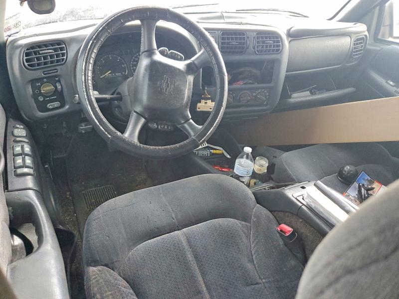 64011026 :رقم المزاد ، 1GNCS13W012127549 vin ، 2001 Chevrolet Blazer مزاد بيع