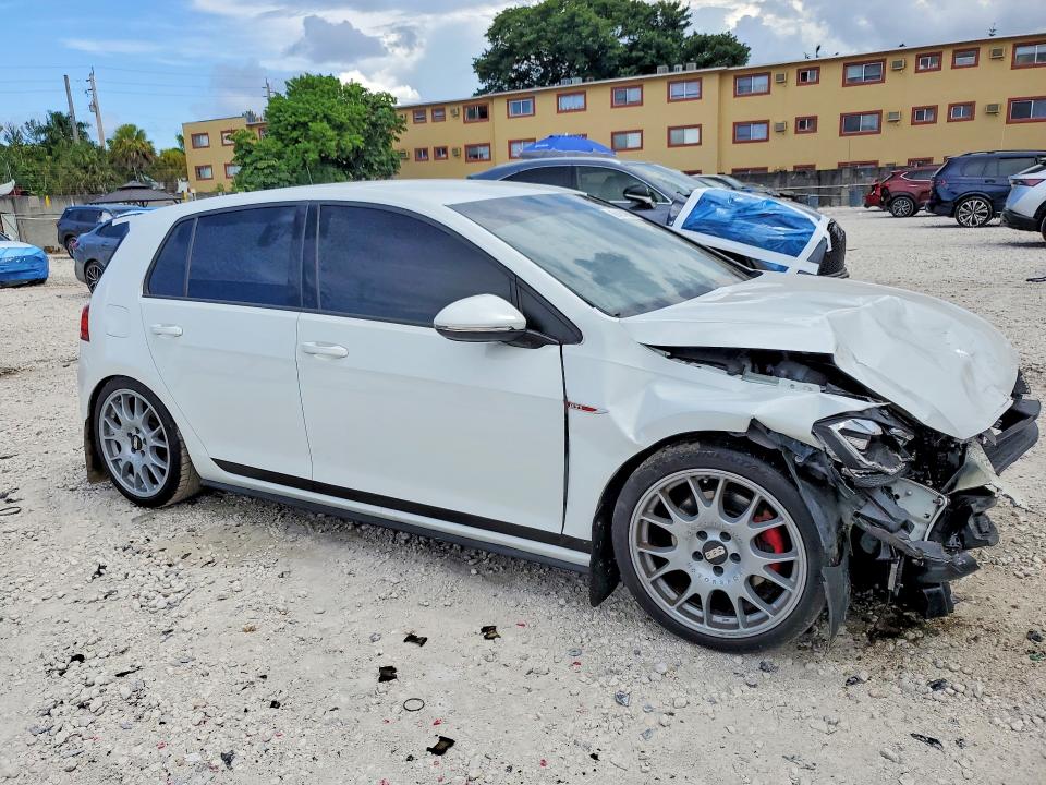 Продажа на аукционе авто 2018 Volkswagen Gti, vin: 3VW547AU4JM277637, номер лота: 66484266