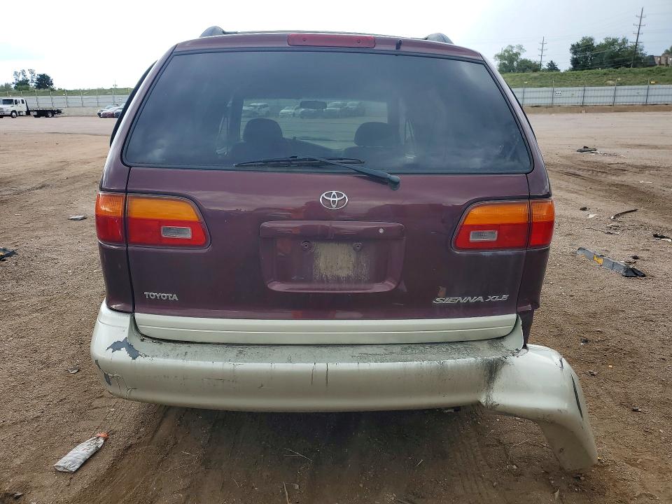 66465376 :رقم المزاد ، 4T3ZF13C5YU213793 vin ، 2000 Toyota Sienna مزاد بيع