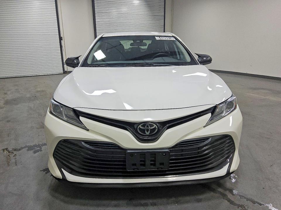 Продажа на аукционе авто 2019 Toyota Camry, vin: 4T1B11HK4KU183430, номер лота: 64689926