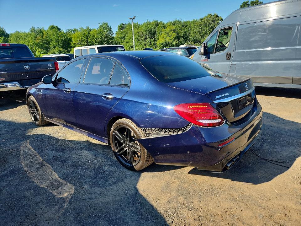 64448216 :رقم المزاد ، WDDZF6EB3HA199737 vin ، 2017 Mercedes-benz E مزاد بيع