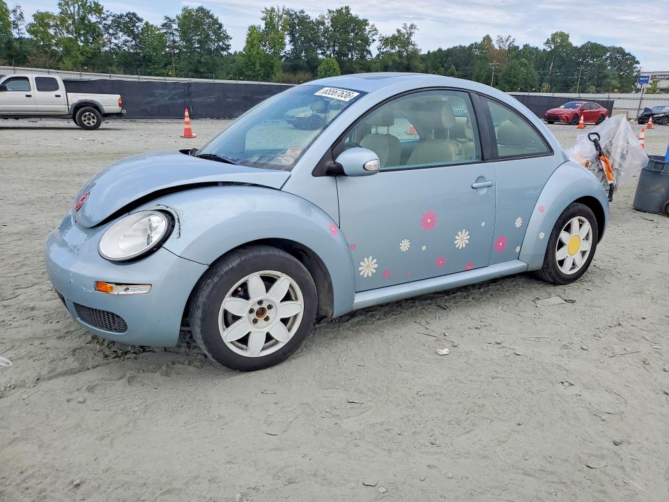 Aukcja sprzedaży 2010 Volkswagen New Beetle, vin: 3VWRW3AG7AM028621, numer aukcji: 65567636