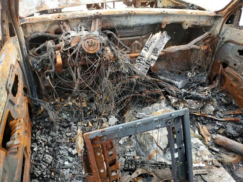 65826676 :رقم المزاد ، 3GNFK16R5WG135924 vin ، 1998 Chevrolet Suburban مزاد بيع