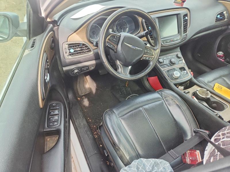 65463066 :رقم المزاد ، 1C3CCCCG6FN528074 vin ، 2015 Chrysler 200 مزاد بيع