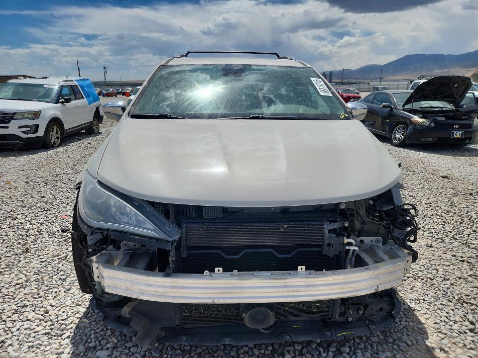 66819716 :رقم المزاد ، 2C4RC1GG5HR592598 vin ، 2017 Chrysler Pacifica مزاد بيع