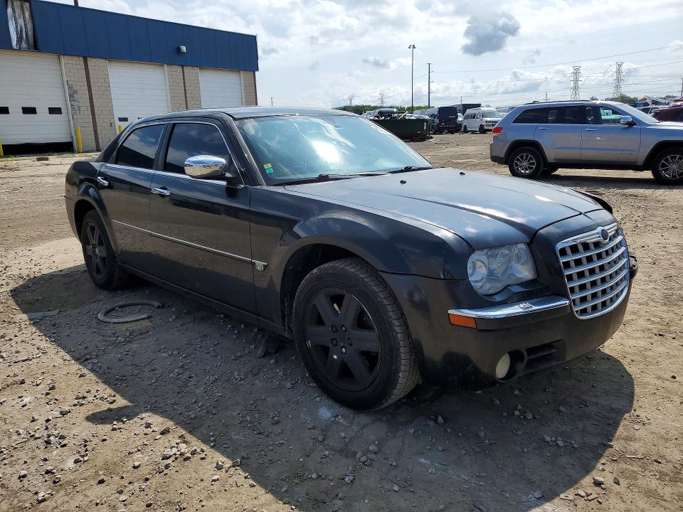 Продажа на аукционе авто 2006 Chrysler 300c, vin: 2C3LK63H16H133208, номер лота: 65902736