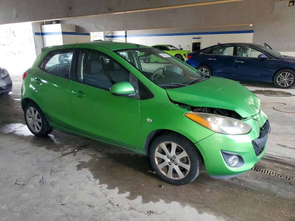 2013 Mazda Mazda2 მანქანა იყიდება აუქციონზე, vin: JM1DE1LY5D0162982, აუქციონის ნომერი: 63383956