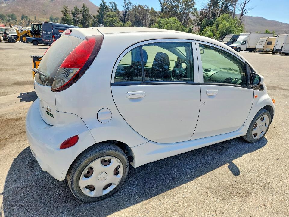 66475586 :رقم المزاد ، JA3215H14CU028752 vin ، 2012 Mitsubishi I Miev مزاد بيع