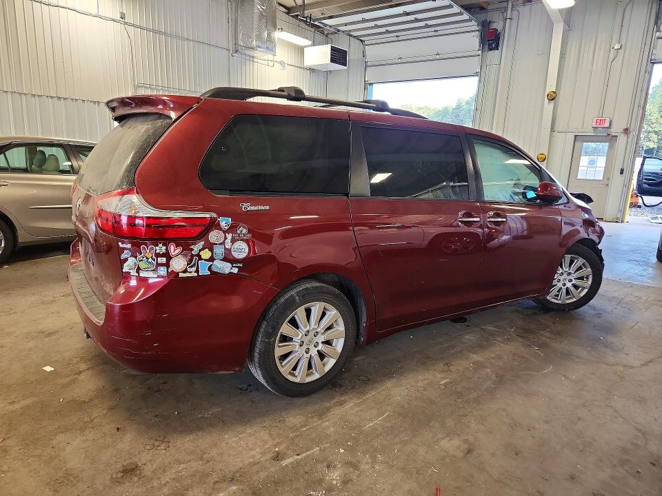 Aukcja sprzedaży 2015 Toyota Sienna, vin: 5TDDK3DCXFS123697, numer aukcji: 67155766
