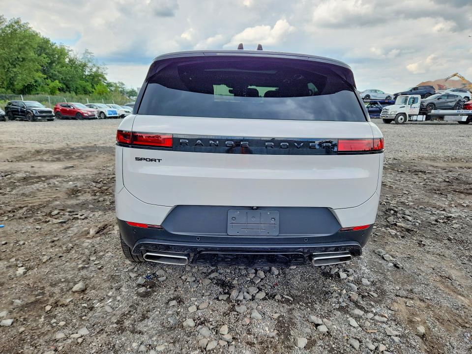 2025 Land Rover Range Rover Sport მანქანა იყიდება აუქციონზე, vin: SAL1P9EU8SA488555, აუქციონის ნომერი: 64710536