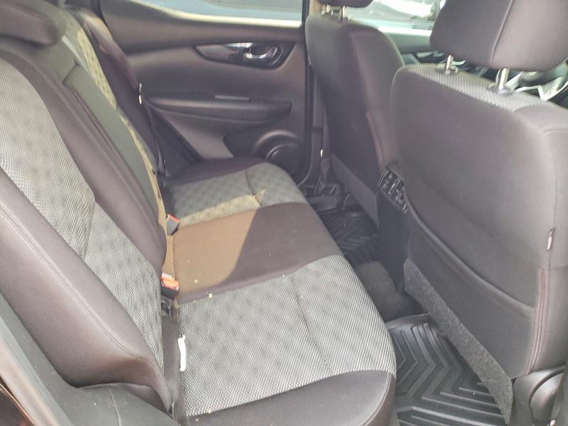 64281636 :رقم المزاد ، JN1BJ1CR8KW624010 vin ، 2019 Nissan Rogue Sport مزاد بيع
