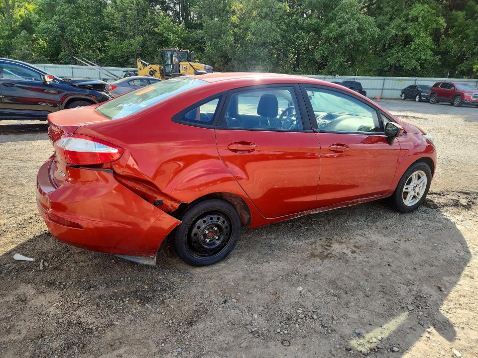 2019 Ford Fiesta მანქანა იყიდება აუქციონზე, vin: 3FADP4BJ2KM111536, აუქციონის ნომერი: 64500146
