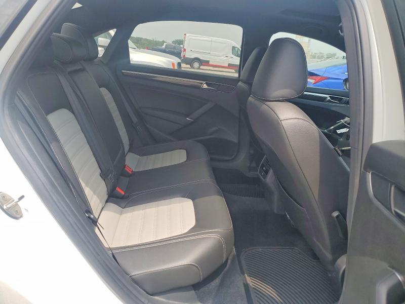 2018 Volkswagen Passat მანქანა იყიდება აუქციონზე, vin: 1VWJM7A34JC035115, აუქციონის ნომერი: 64205896