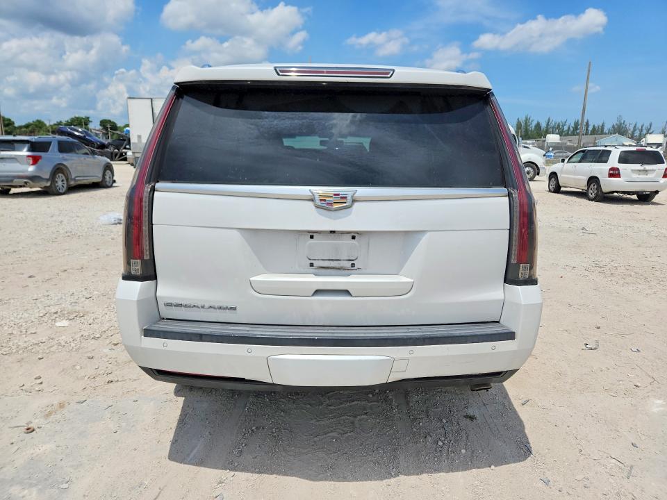 65189296 :رقم المزاد ، 1GYS3AKJ4JR272053 vin ، 2018 Cadillac Escalade مزاد بيع