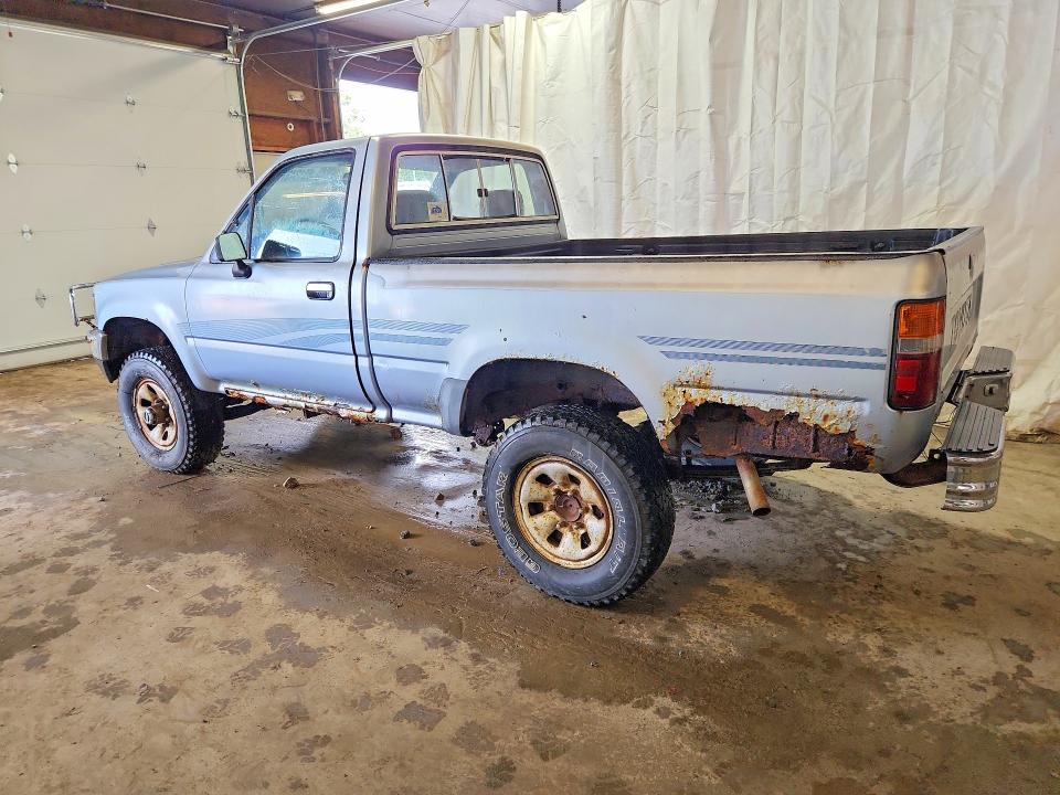 1991 Toyota Pickup მანქანა იყიდება აუქციონზე, vin: JT4VN01D3M004591, აუქციონის ნომერი: 65184376