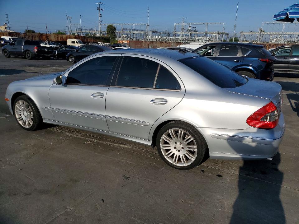 Продажа на аукционе авто 2008 Mercedes-benz E, vin: WDBUF56X18B259161, номер лота: 64140186