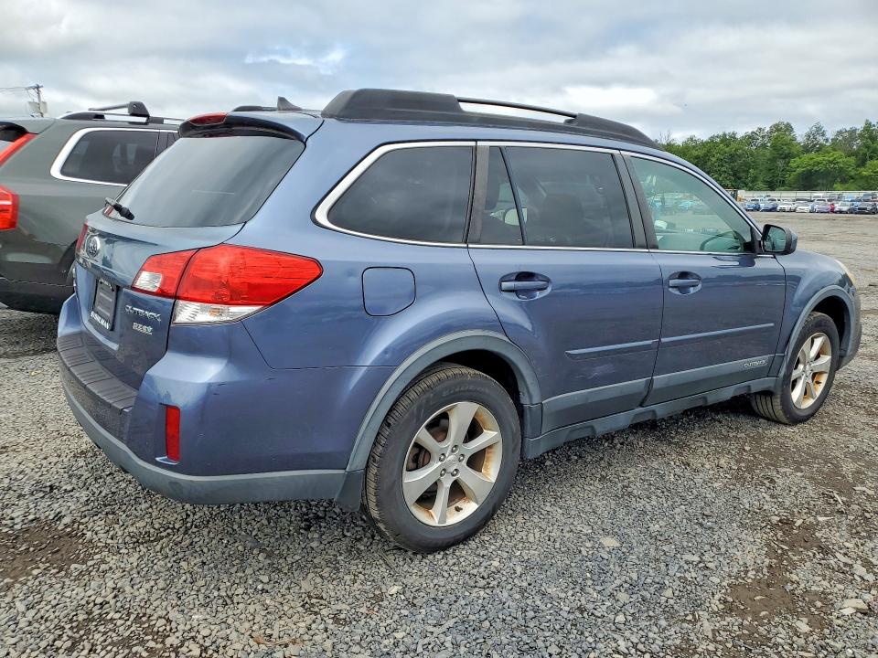 Продаж на аукціоні авто 2014 Subaru Outback, vin: 4S4BRBLC0E3296882, номер лоту: 65187836