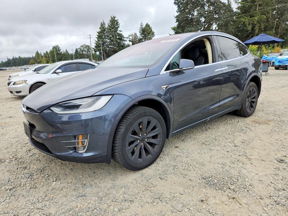 Продажа на аукционе авто 2016 Tesla Model X, vin: 5YJXCDE23GF025798, номер лота: 64612216
