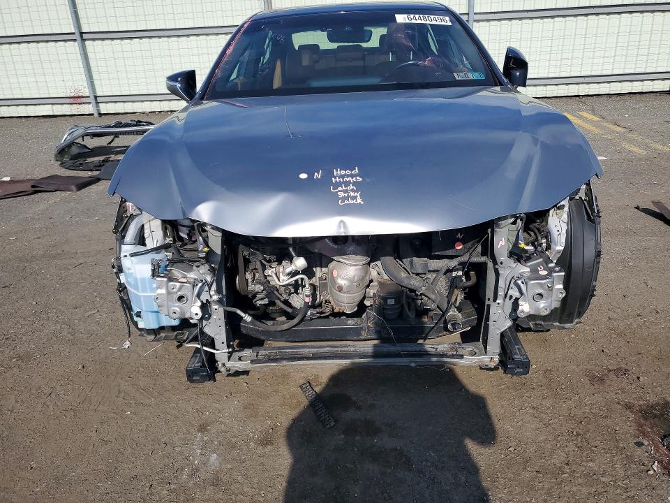 64480496 :رقم المزاد ، JTHBZ1B13K2002583 vin ، 2019 Lexus Es مزاد بيع