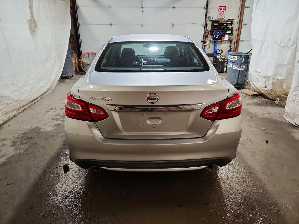 2017 Nissan Altima მანქანა იყიდება აუქციონზე, vin: 1N4AL3AP4HC251290, აუქციონის ნომერი: 66745856
