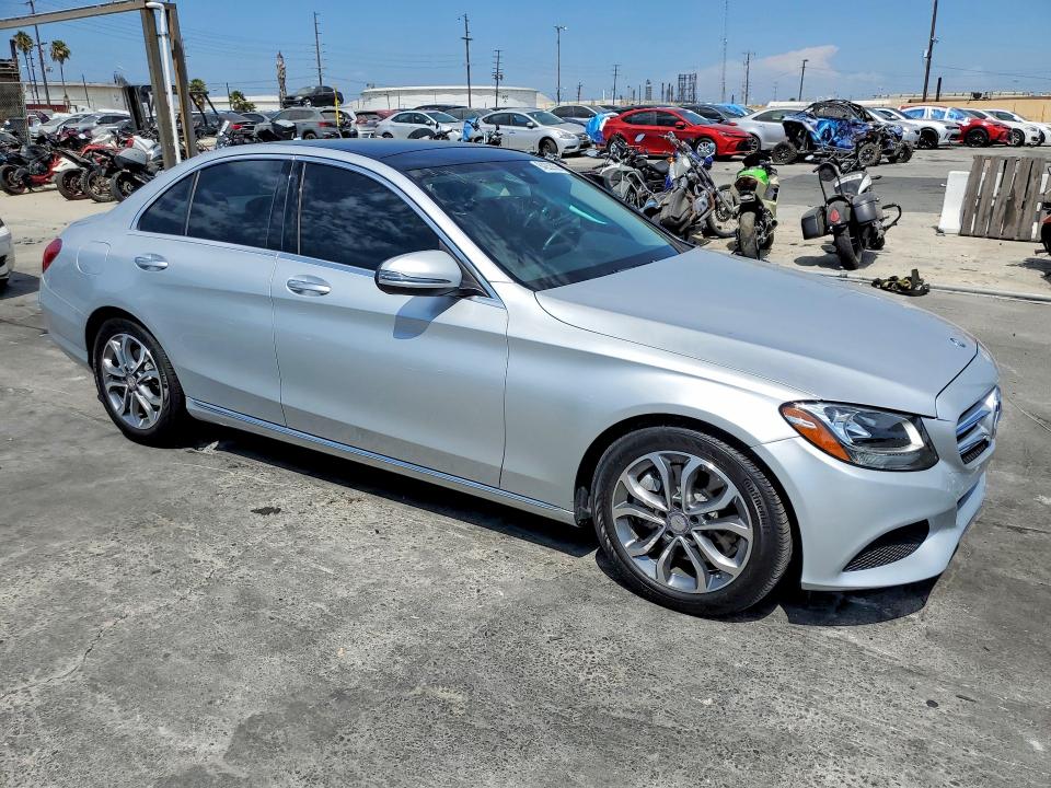 64252926 :رقم المزاد ، 55SWF4JB5GU163320 vin ، 2016 Mercedes-benz C مزاد بيع