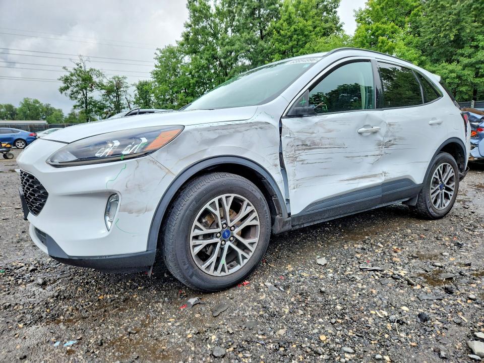 Продаж на аукціоні авто 2020 Ford Escape, vin: 1FMCU9H68LUA94667, номер лоту: 63854996
