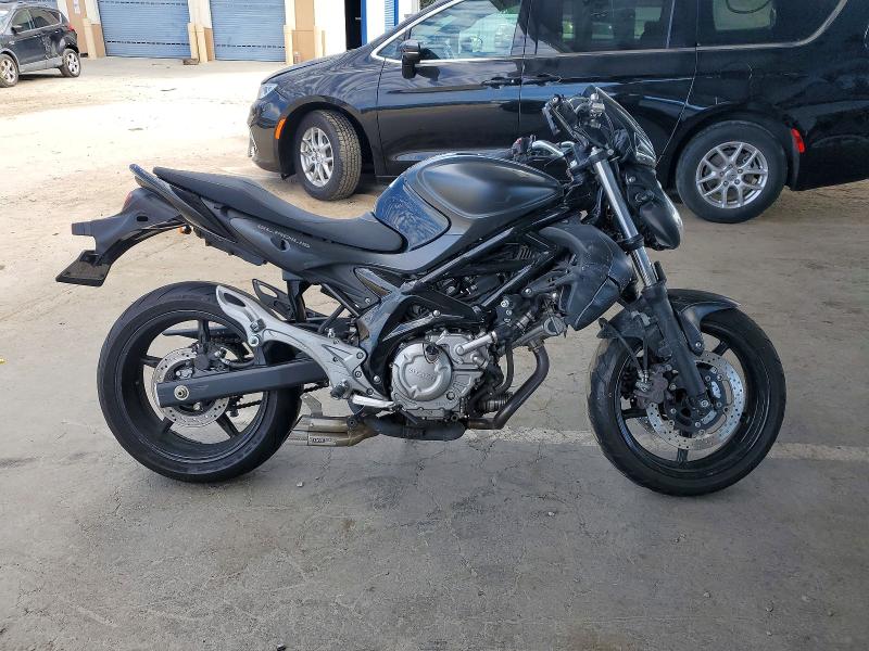 66387266 :رقم المزاد ، JS1VP55A4D2101286 vin ، 2013 Suzuki Sv650 مزاد بيع