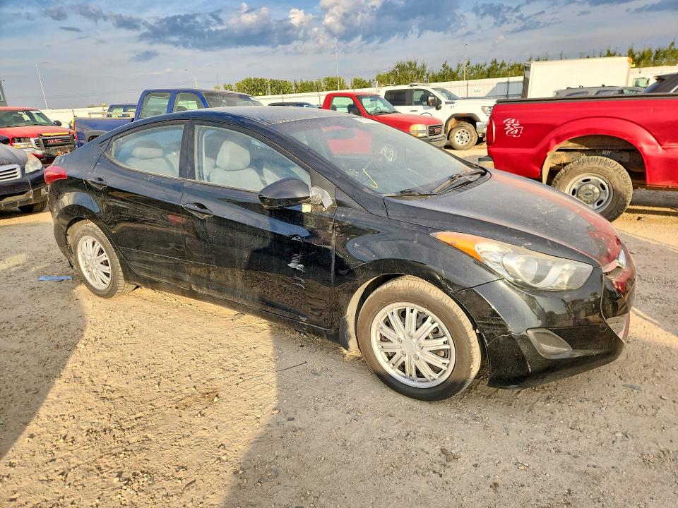 2013 Hyundai Elantra მანქანა იყიდება აუქციონზე, vin: 5NPDH4AE7DH215640, აუქციონის ნომერი: 66766436