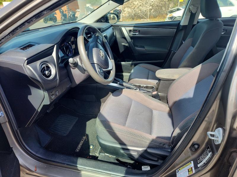 65938536 :رقم المزاد ، 5YFBURHE4JP765463 vin ، 2018 Toyota Corolla مزاد بيع